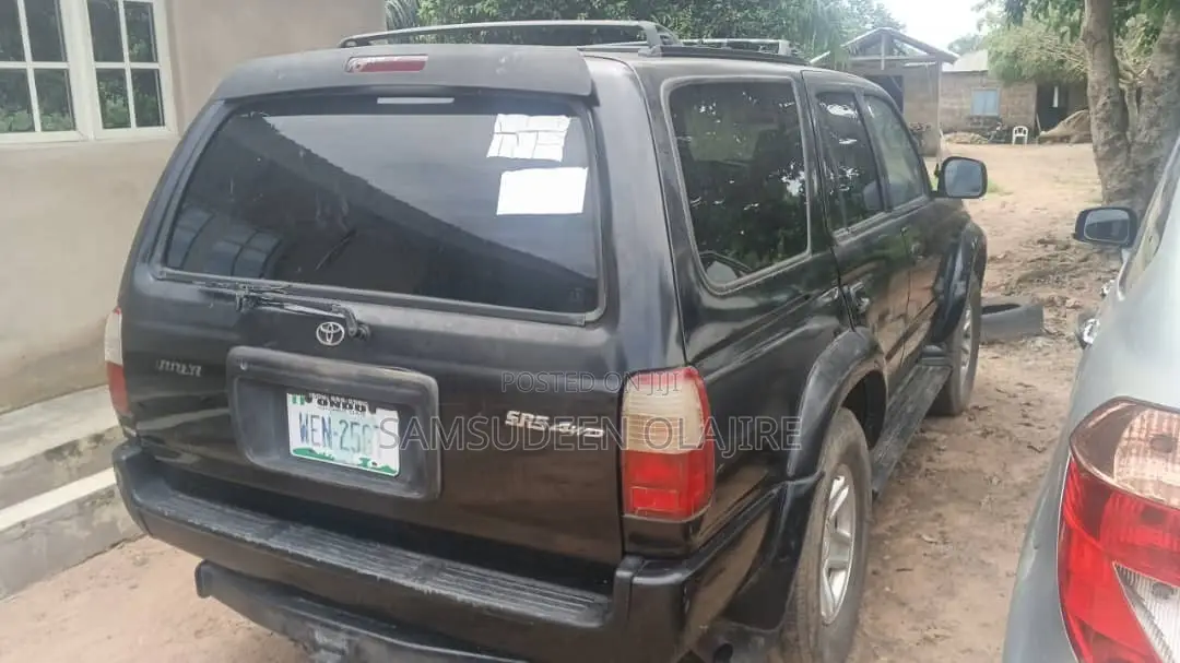 Toyota 4-Runner 2002 Black
