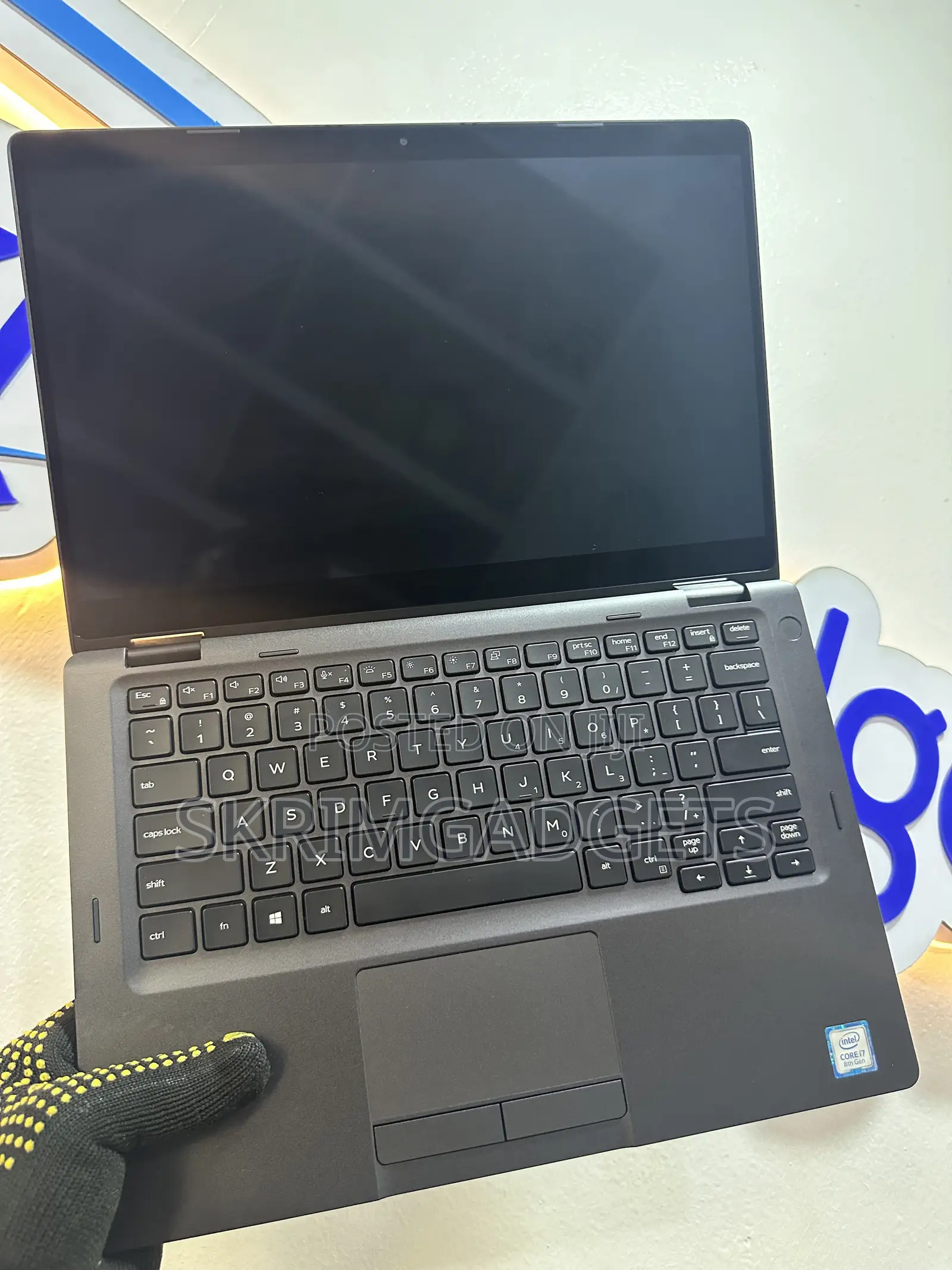 Laptop Dell Latitude 5300 2-in-1 8GB Intel Core i7 SSD 256GB