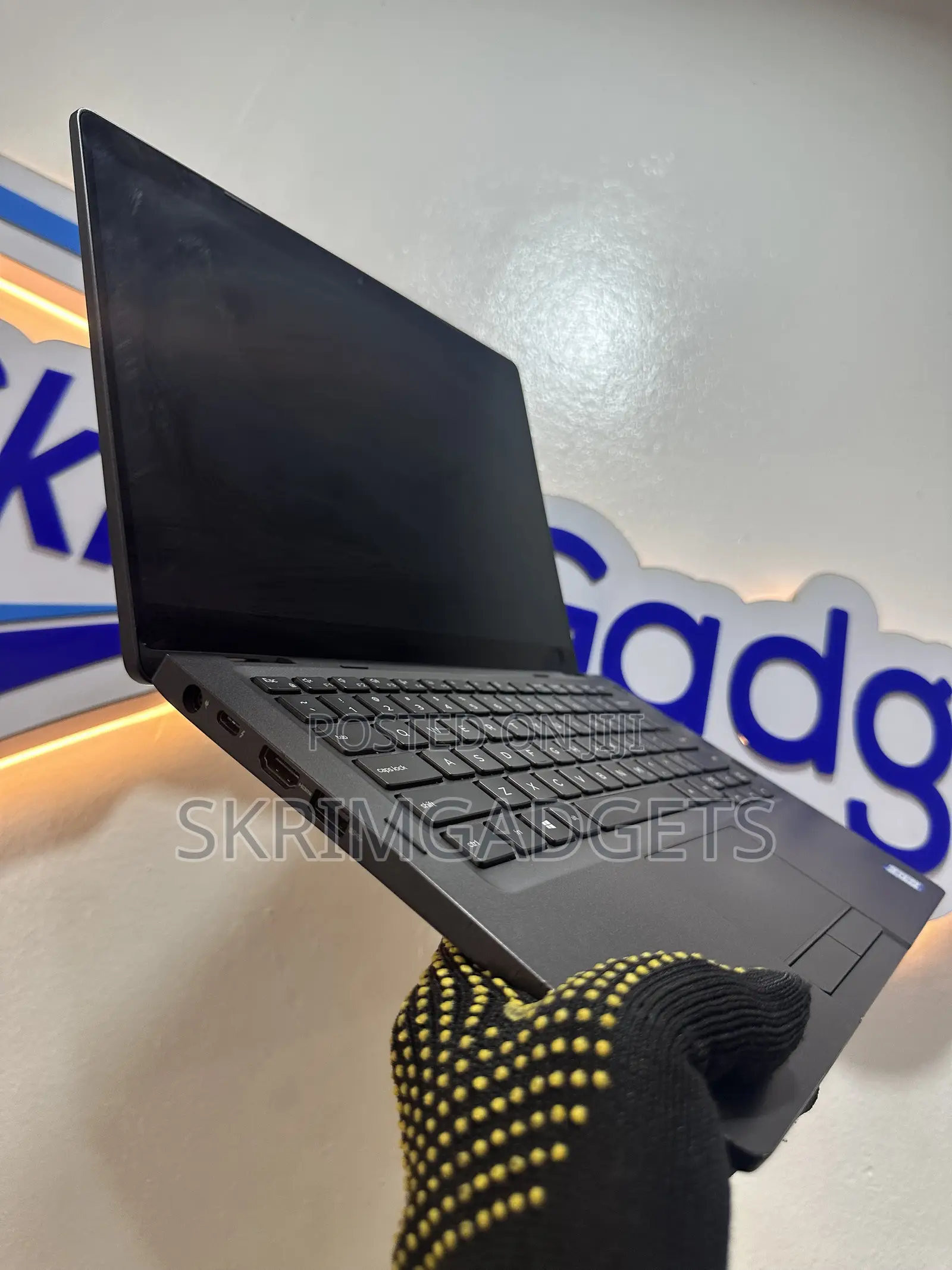 Laptop Dell Latitude 5300 2-in-1 8GB Intel Core i7 SSD 256GB