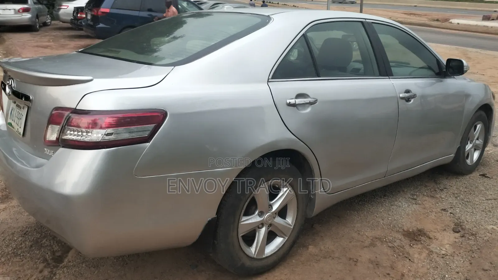 Toyota Camry XLE 4dr Sedan (2.5L 4cyl 6AM) 2010 Silver