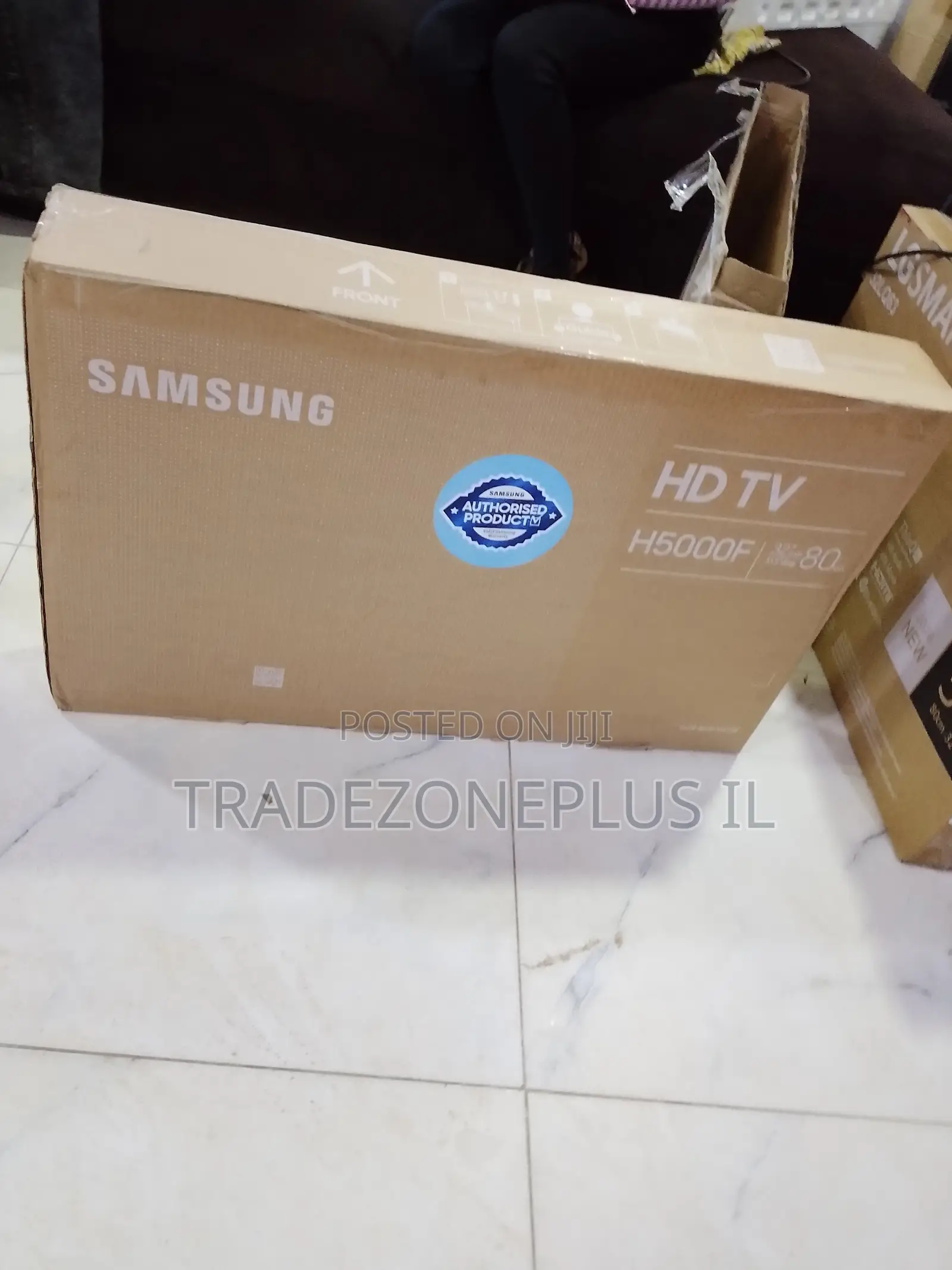 Samsung Compact Television for Personal Entertainment