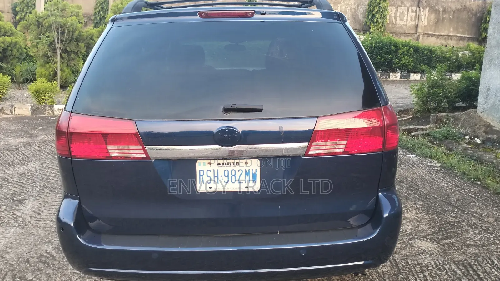 Toyota Sienna XLE 2005 Blue