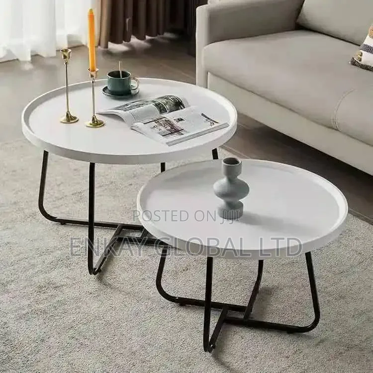 Simple Quality Centre Table With Stools