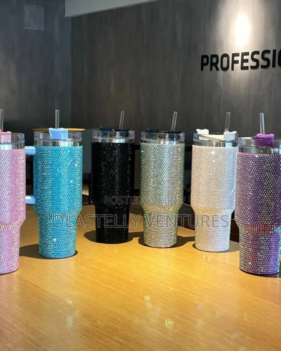 Stoned Vacuum Flask
Colour Varies 
Ve