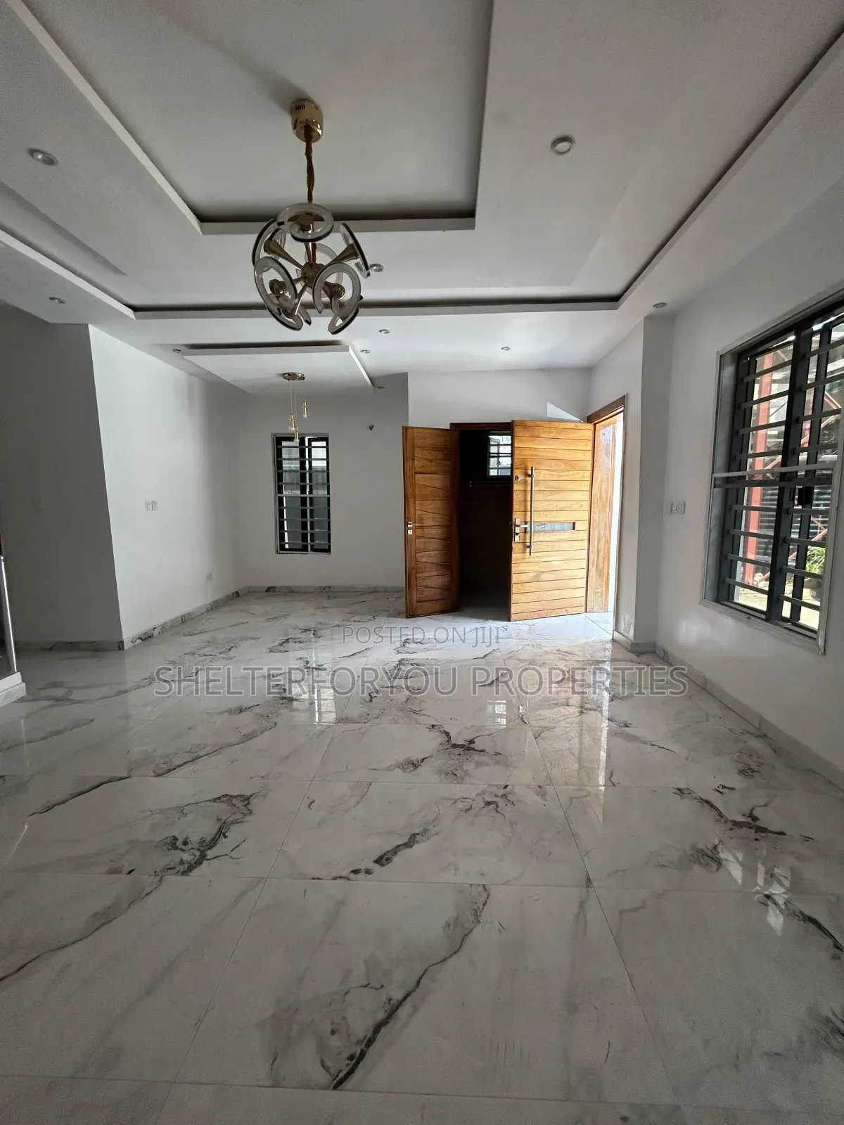 5bdrm Duplex in Ikate for rent