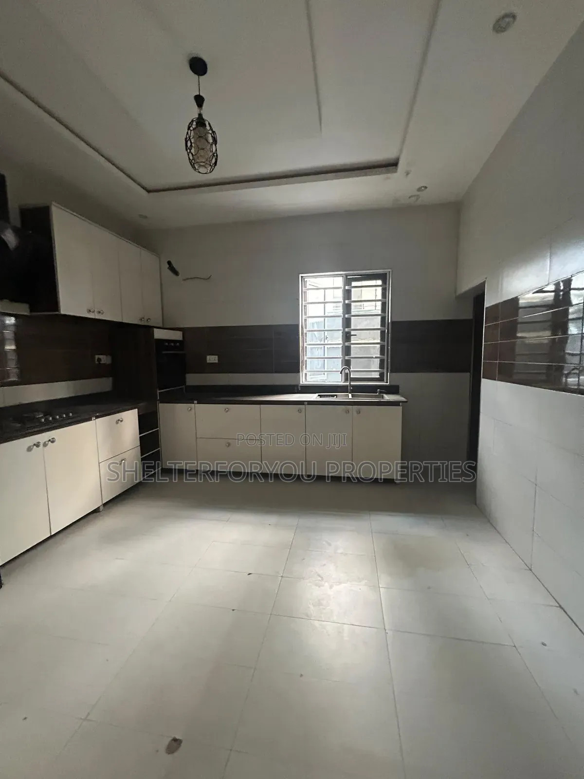 5bdrm Duplex in Ikate for rent