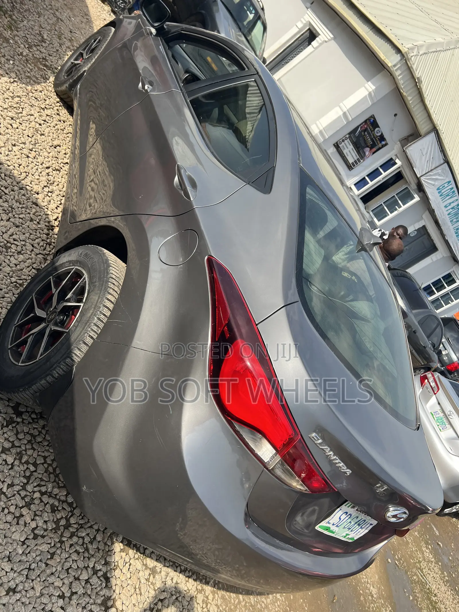 Hyundai Elantra Limited 2012 Gray