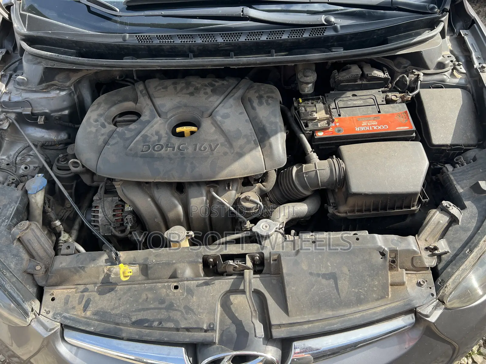 Hyundai Elantra Limited 2012 Gray