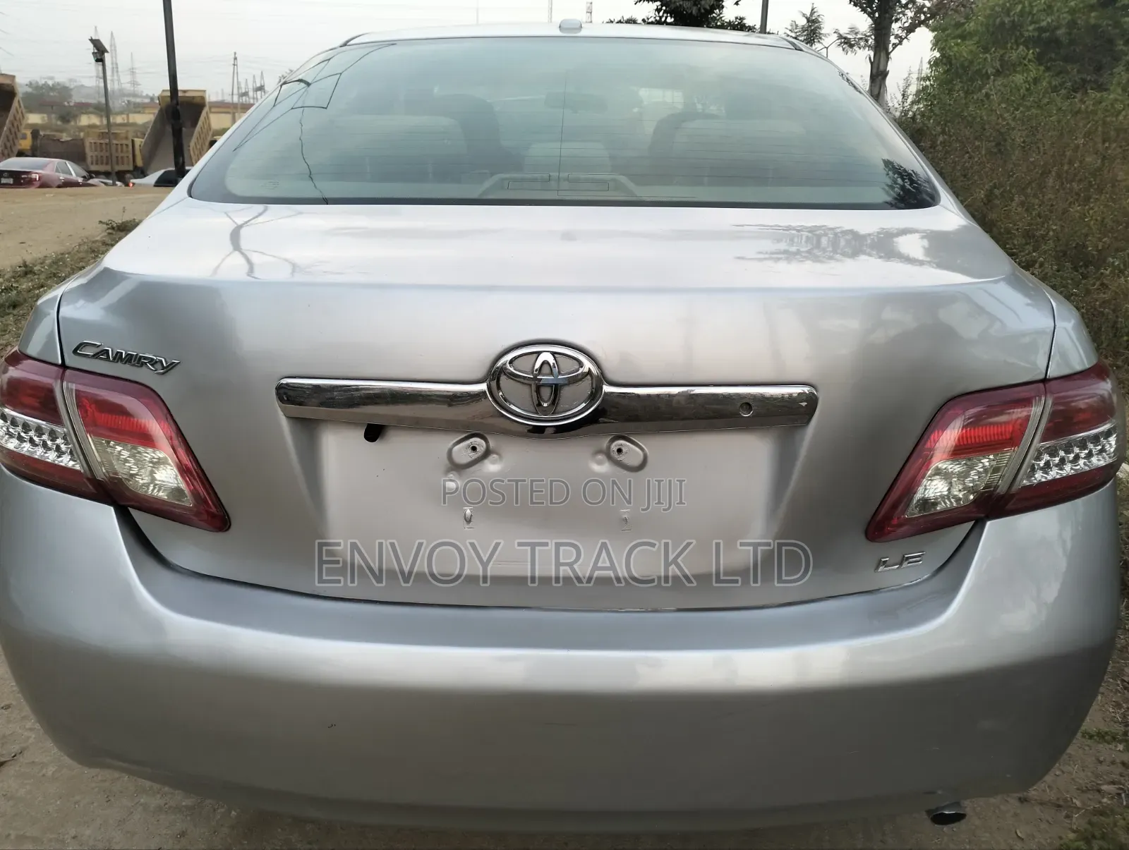 Toyota Camry XLE 4dr Sedan (2.5L 4cyl 6AM) 2010 Silver