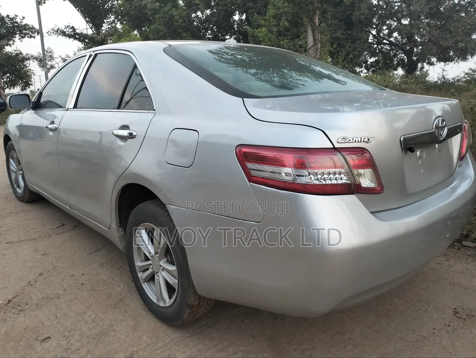 Toyota Camry XLE 4dr Sedan (2.5L 4cyl 6AM) 2010 Silver