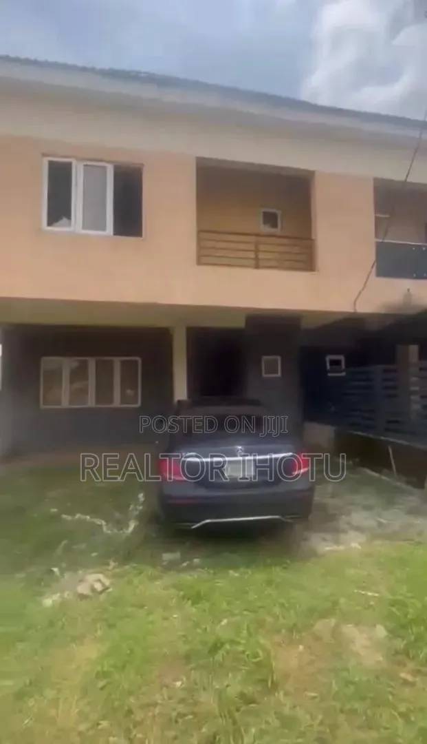 4bdrm Duplex in Paradise Estate for sale