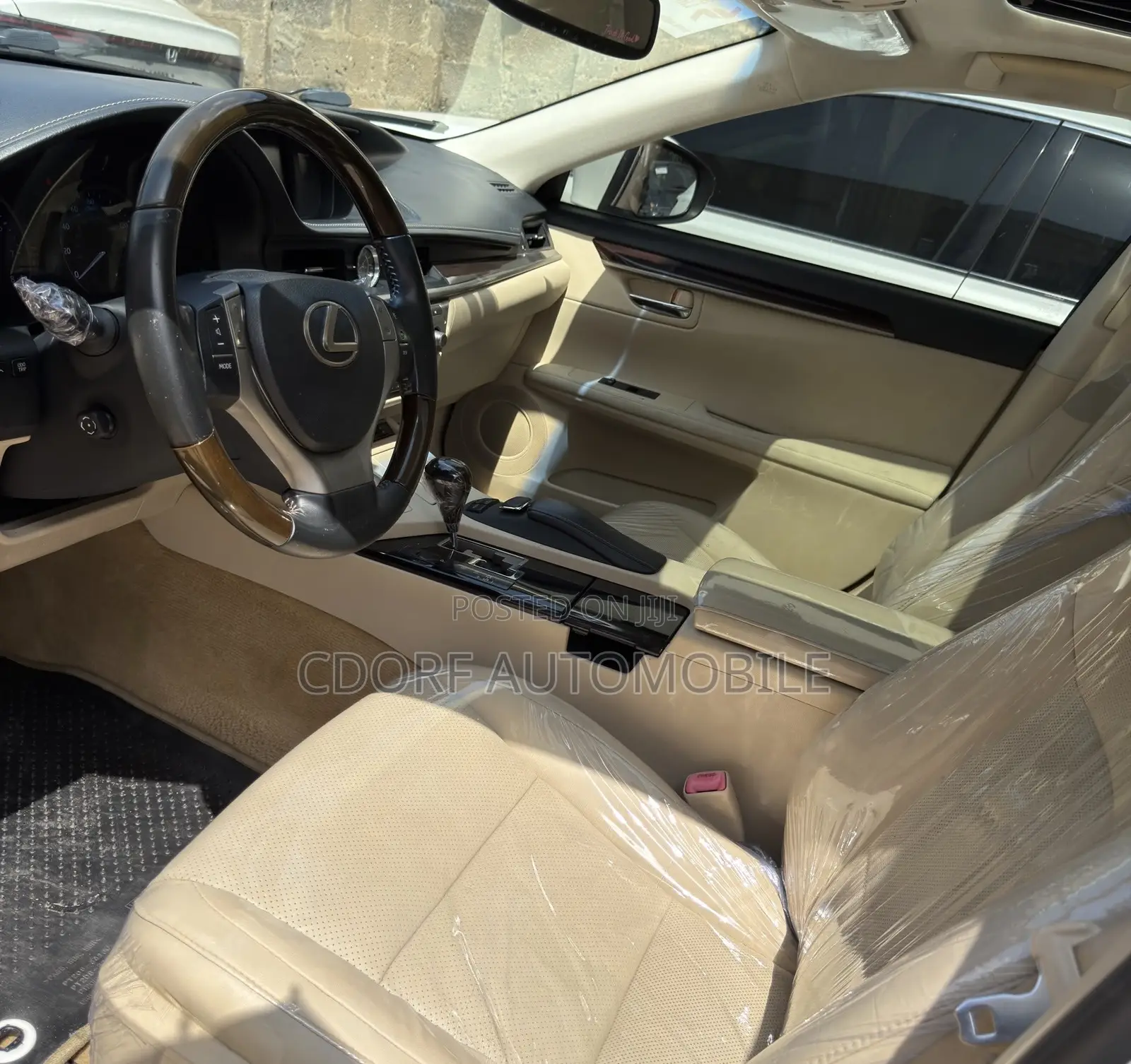 Lexus ES 350 FWD 2014 White