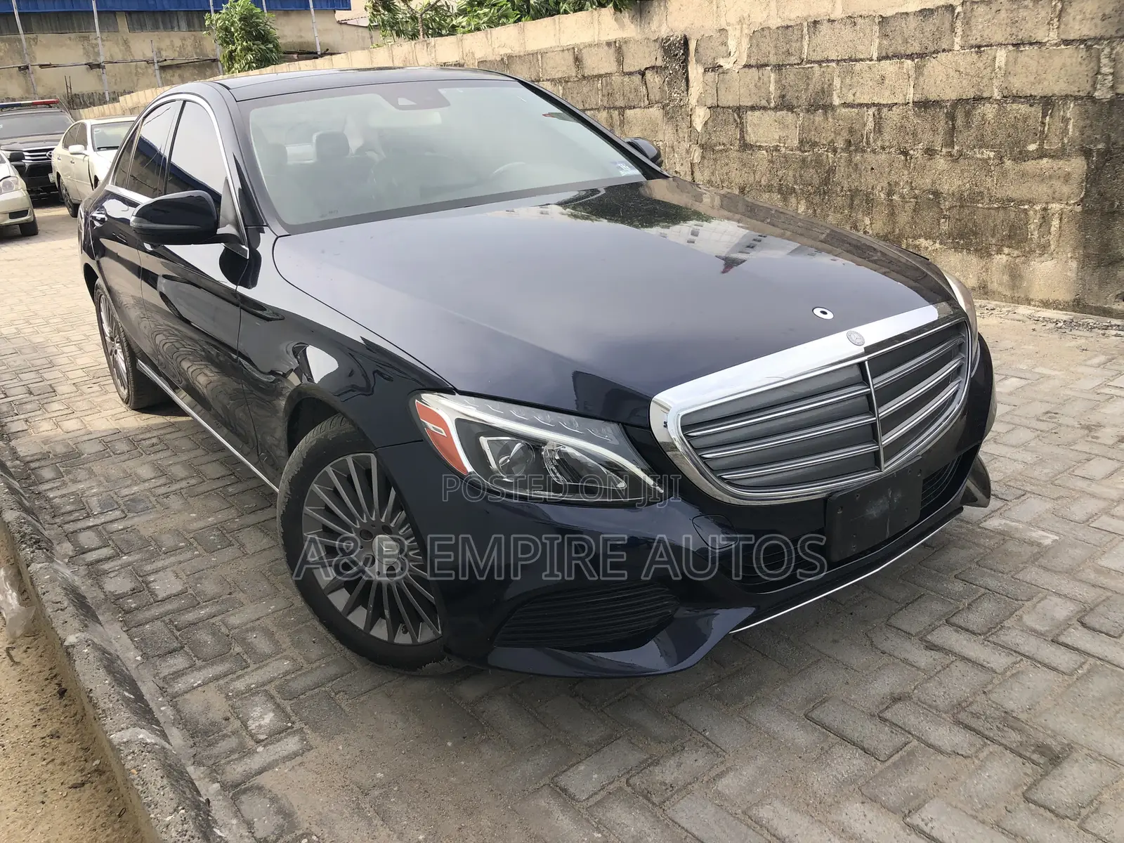 Mercedes-Benz C300 2016 Blue