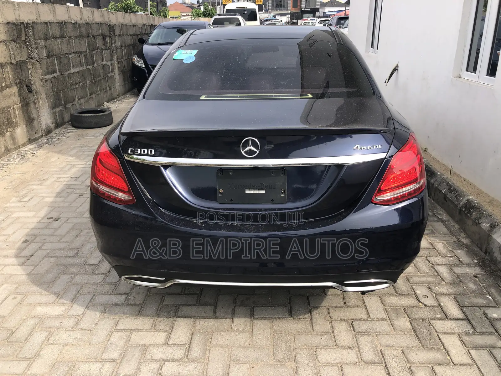 Mercedes-Benz C300 2016 Blue