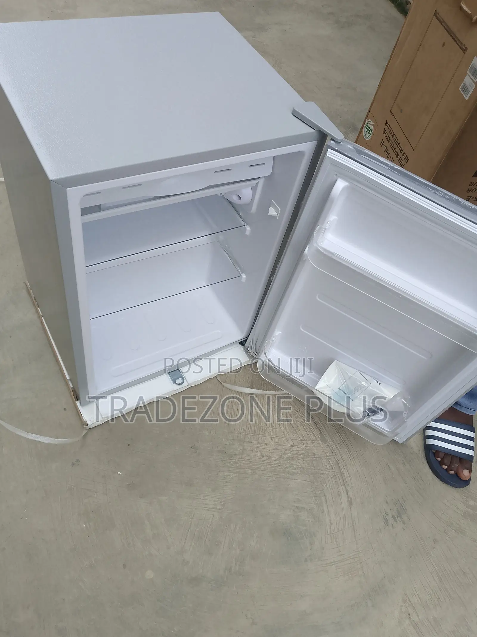 Glamstar 69L Refrigerator for Budget-Conscious Buyers