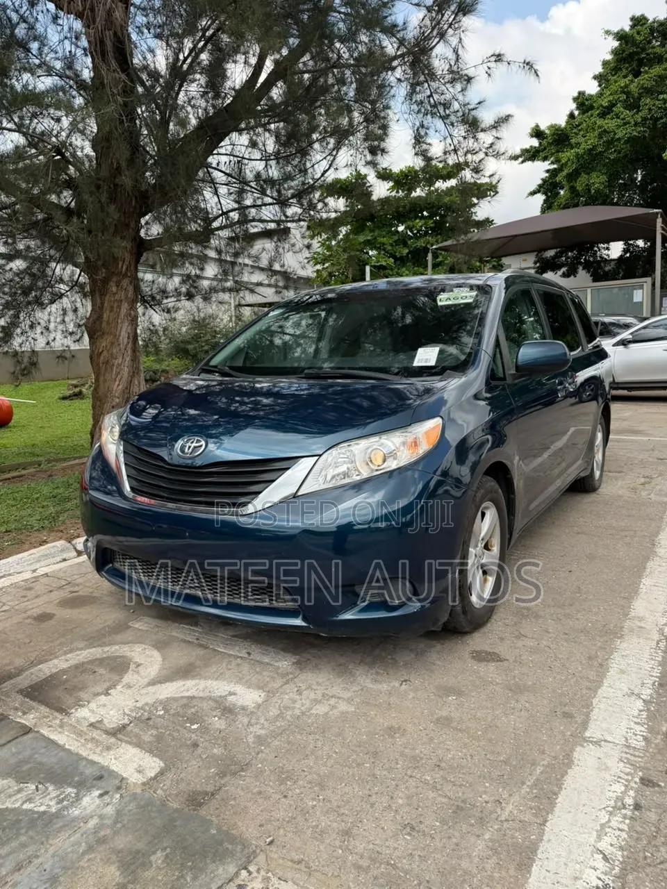 Toyota Sienna 2013 Green