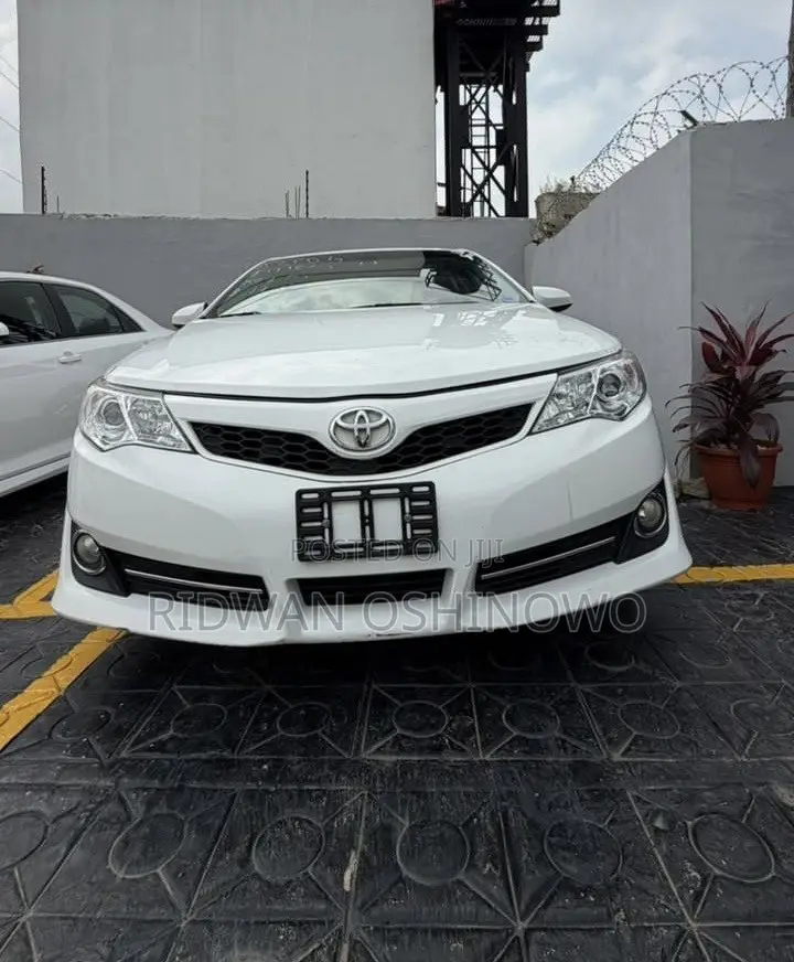 Toyota Camry 2013 White