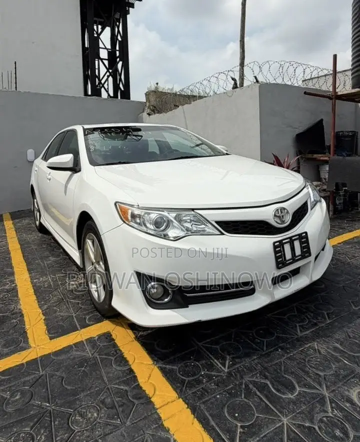 Toyota Camry 2013 White
