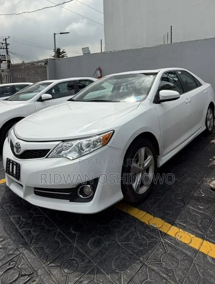 Toyota Camry 2013 White