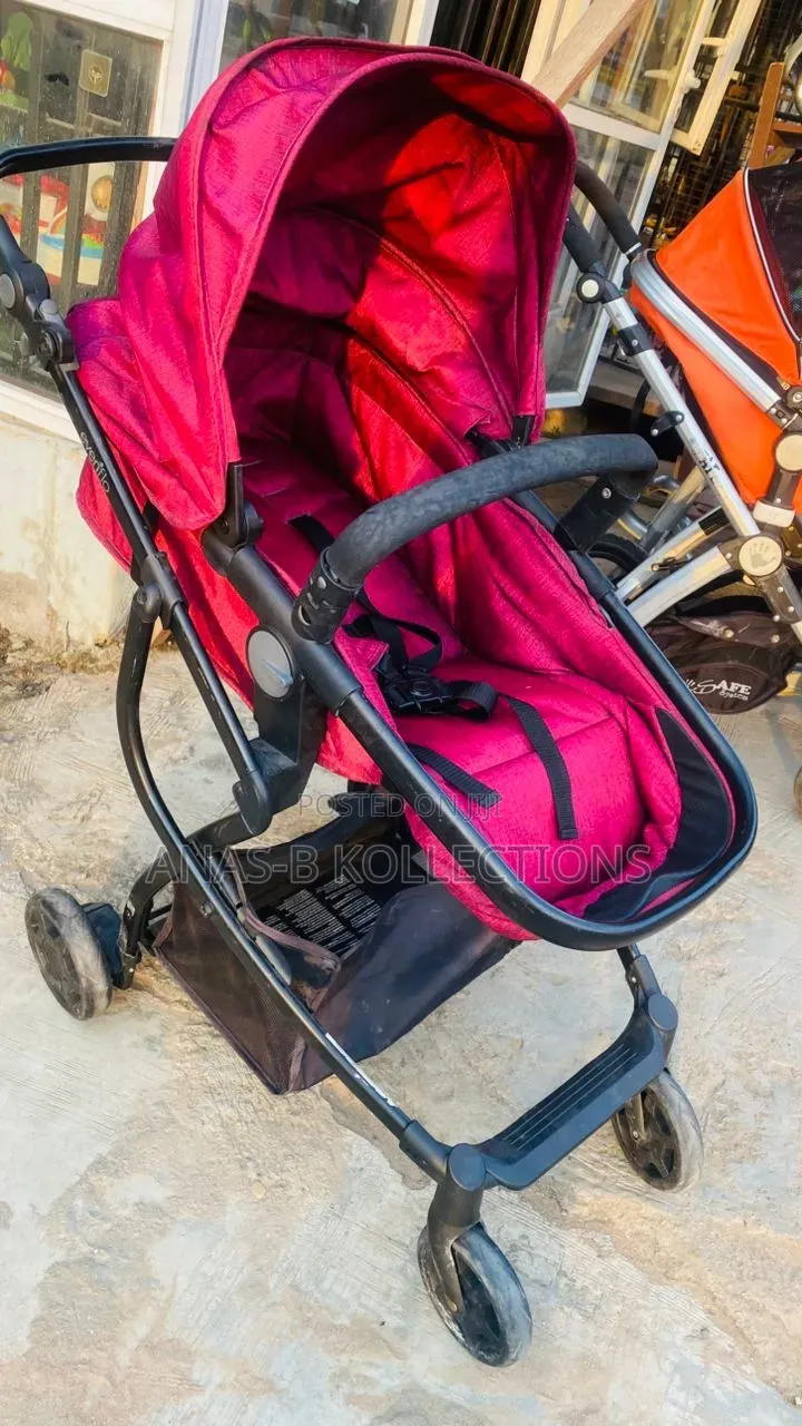 Detachable Convertible Strollers for Sitting and Sleeping Position