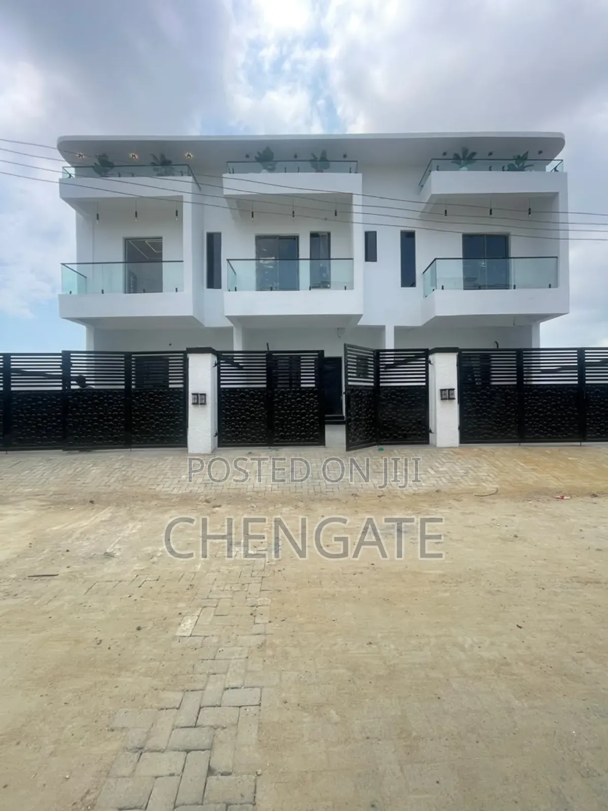 3bdrm Townhouse/Terrace in Ajah for sale