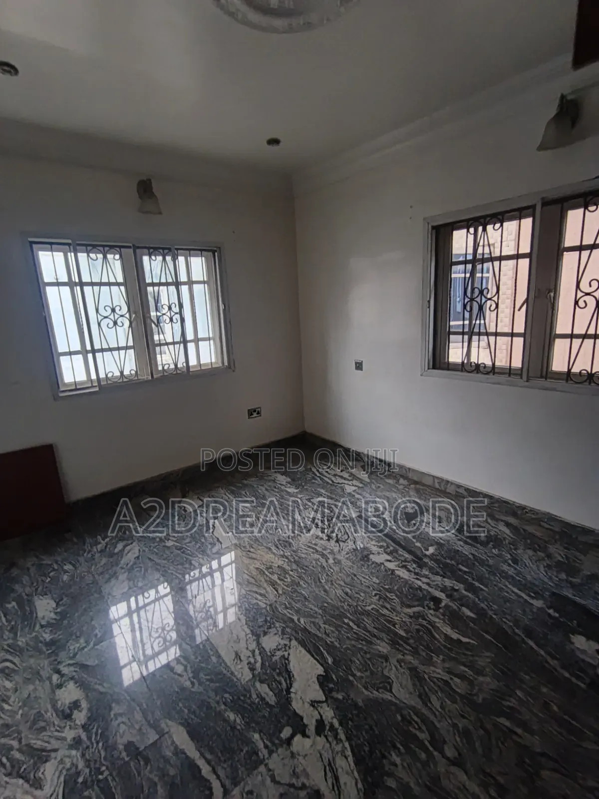 3bdrm Duplex in Magodo Phase 1 for rent