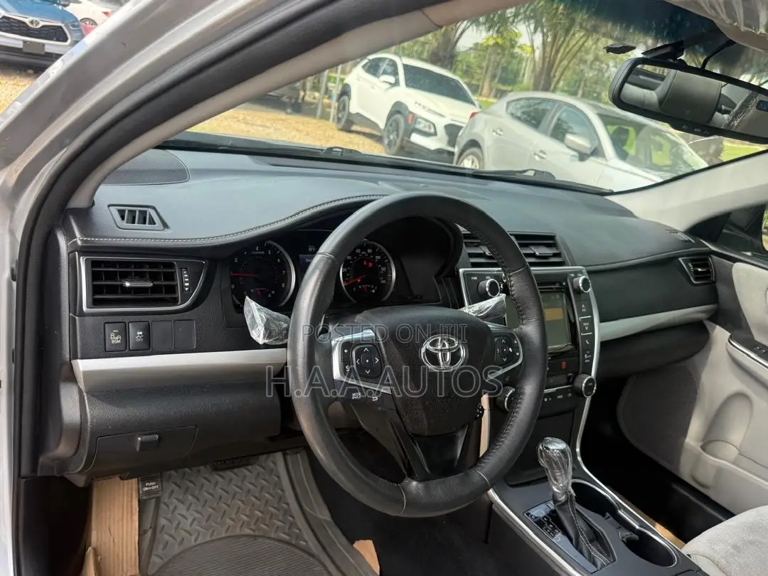 Toyota Camry XSE 4dr Sedan (2.5L 4cyl 6A) 2017 Silver