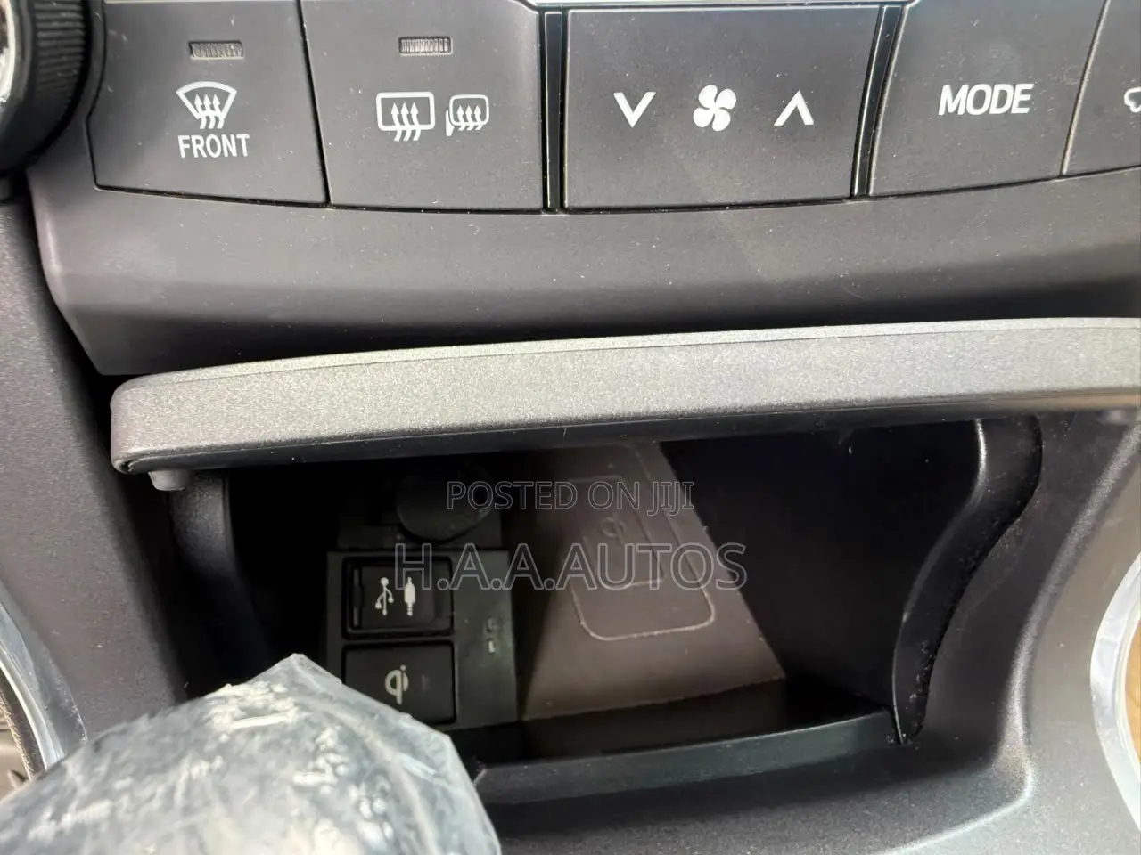 Toyota Camry XSE 4dr Sedan (2.5L 4cyl 6A) 2017 Silver