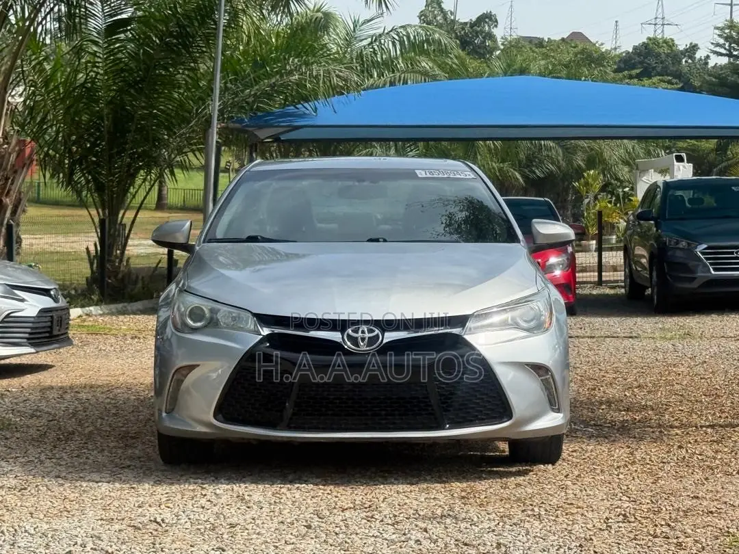 Toyota Camry XSE 4dr Sedan (2.5L 4cyl 6A) 2017 Silver