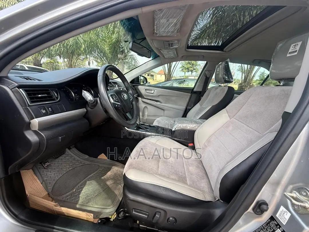 Toyota Camry XSE 4dr Sedan (2.5L 4cyl 6A) 2017 Silver