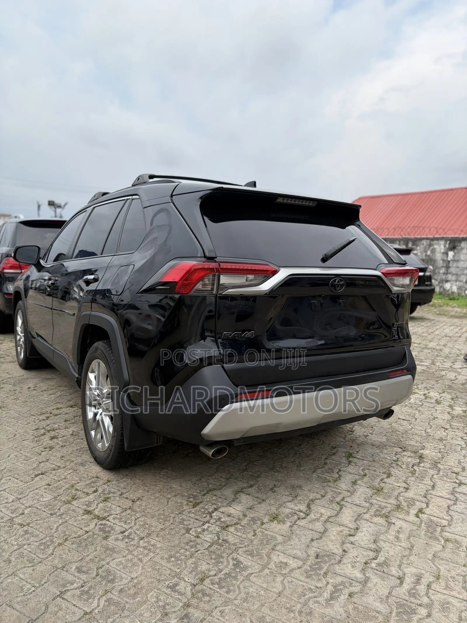 Toyota RAV4 Limited AWD 2020 Gray
