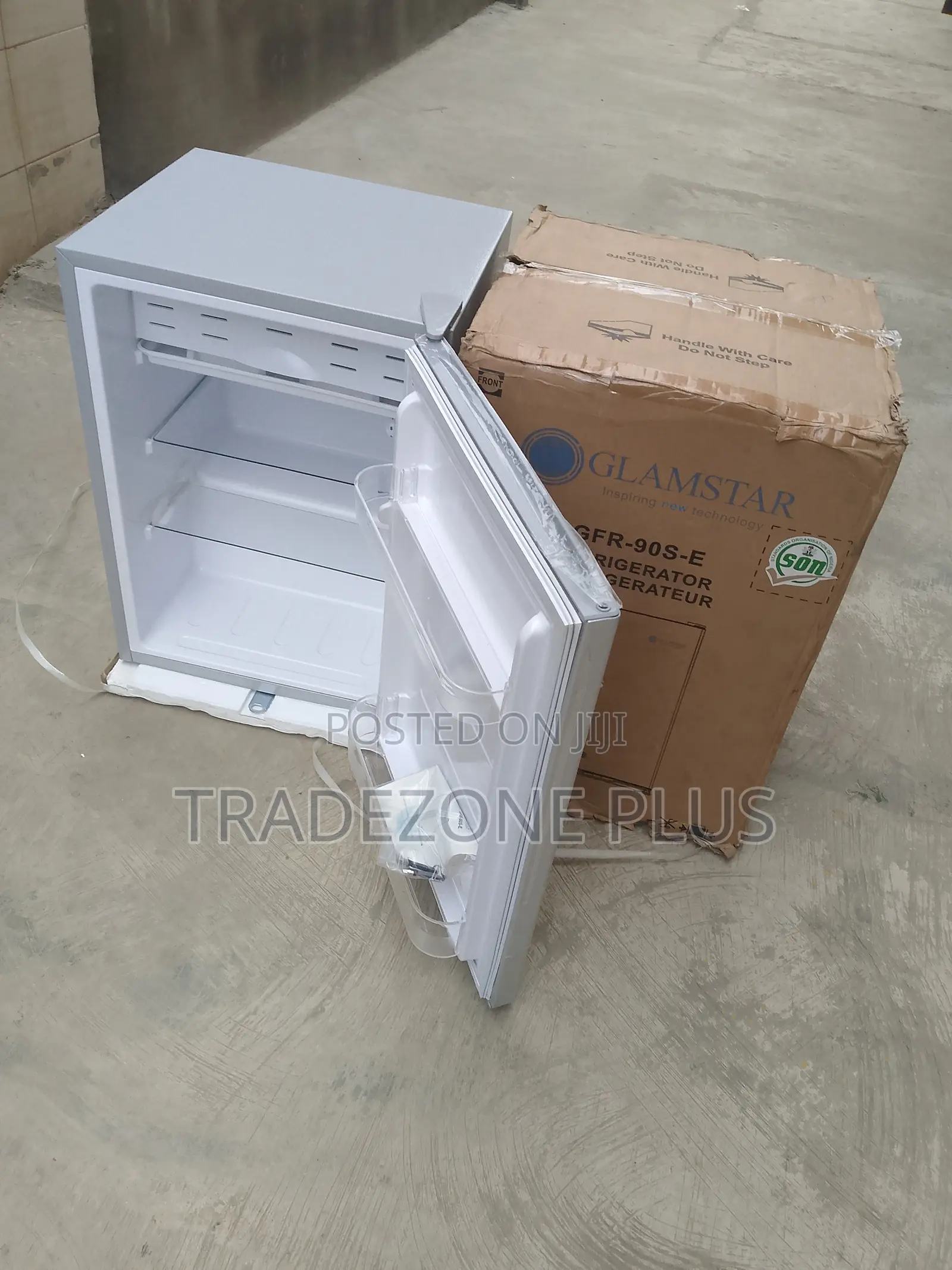 Glamstar 69L Refrigerator for Convenient Food Storage