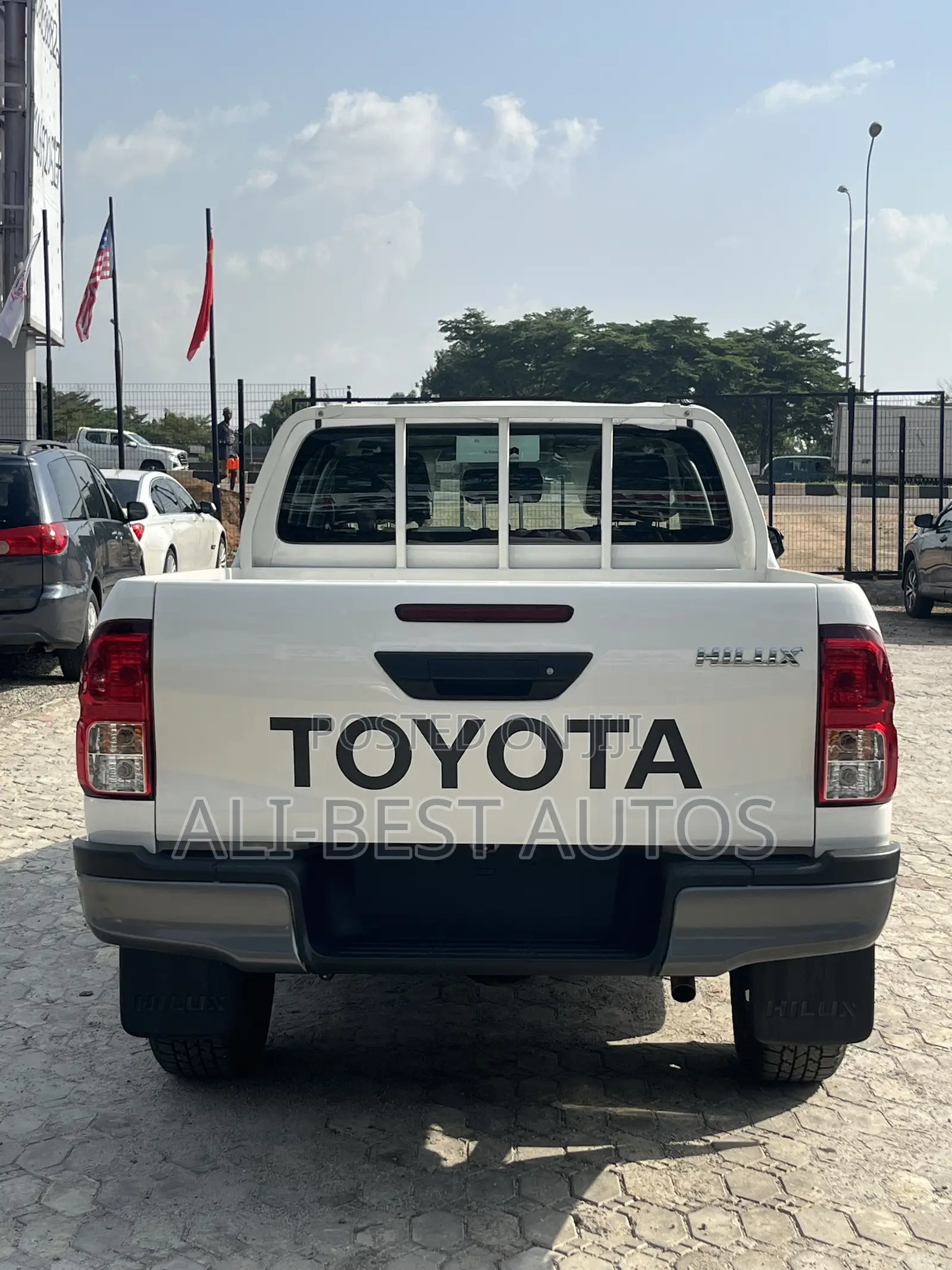 New Toyota Hilux 2026 White