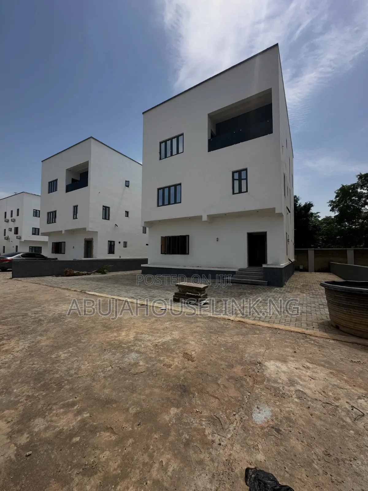 5bdrm Duplex in Mabushi Abuja for sale