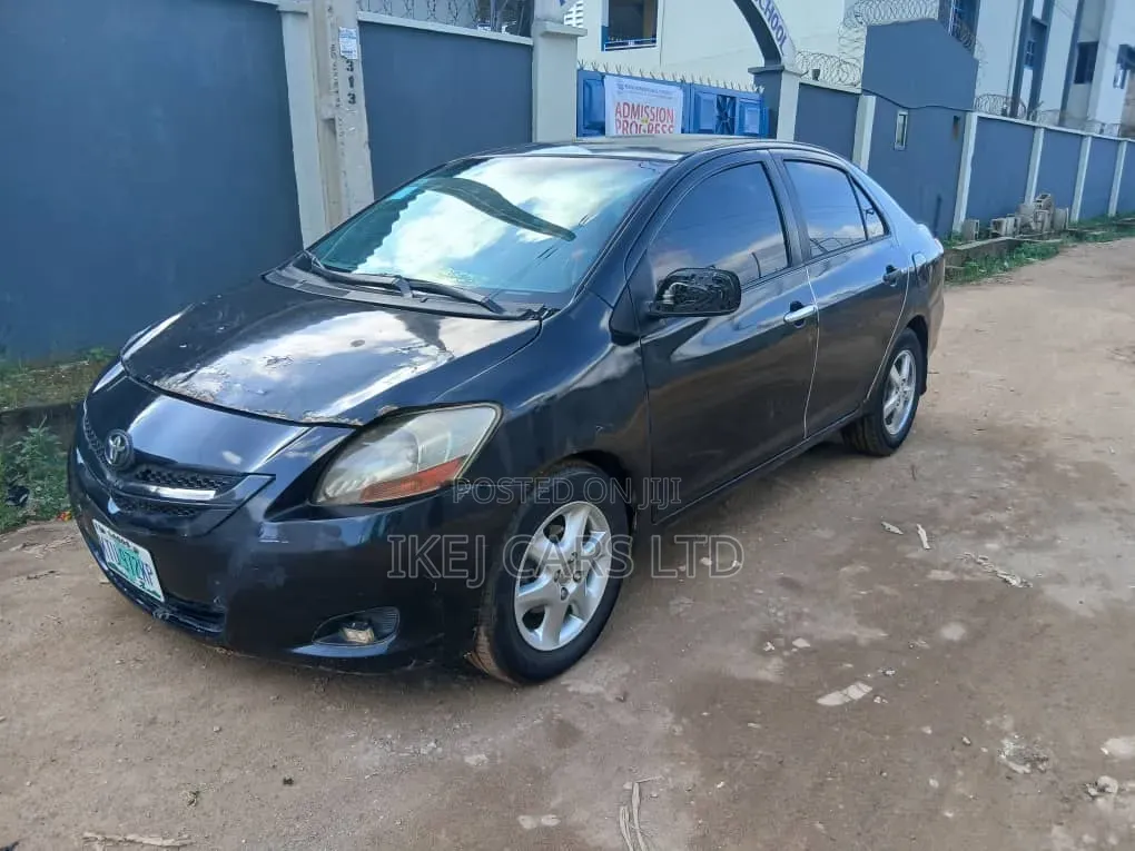 Toyota Yaris 2008 Black