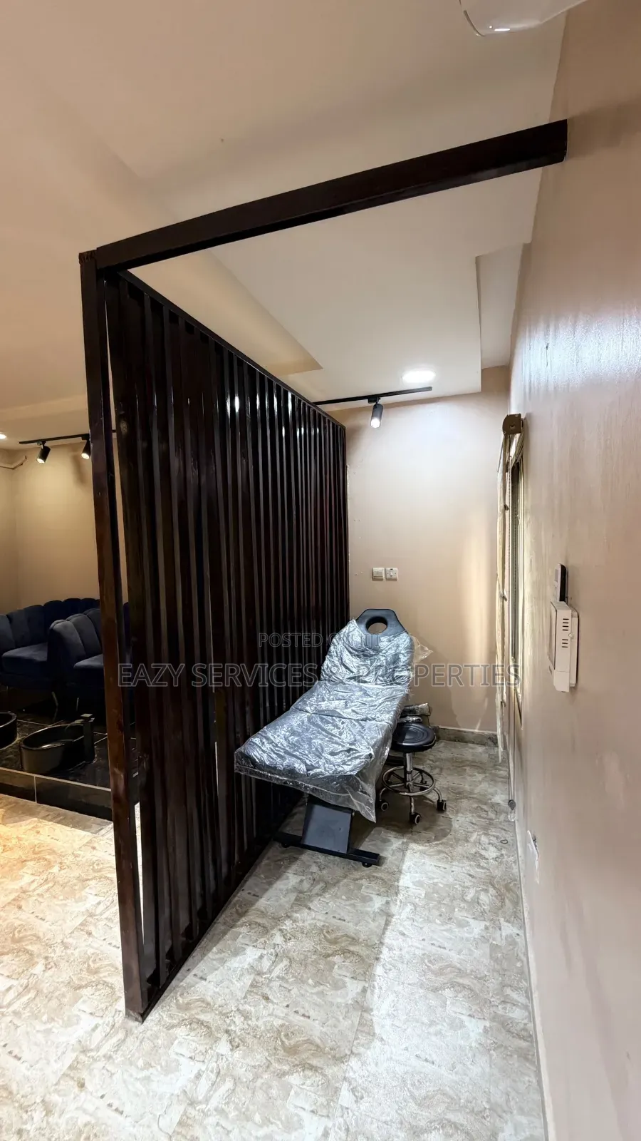 Fully Furnished Salon in Oniru
