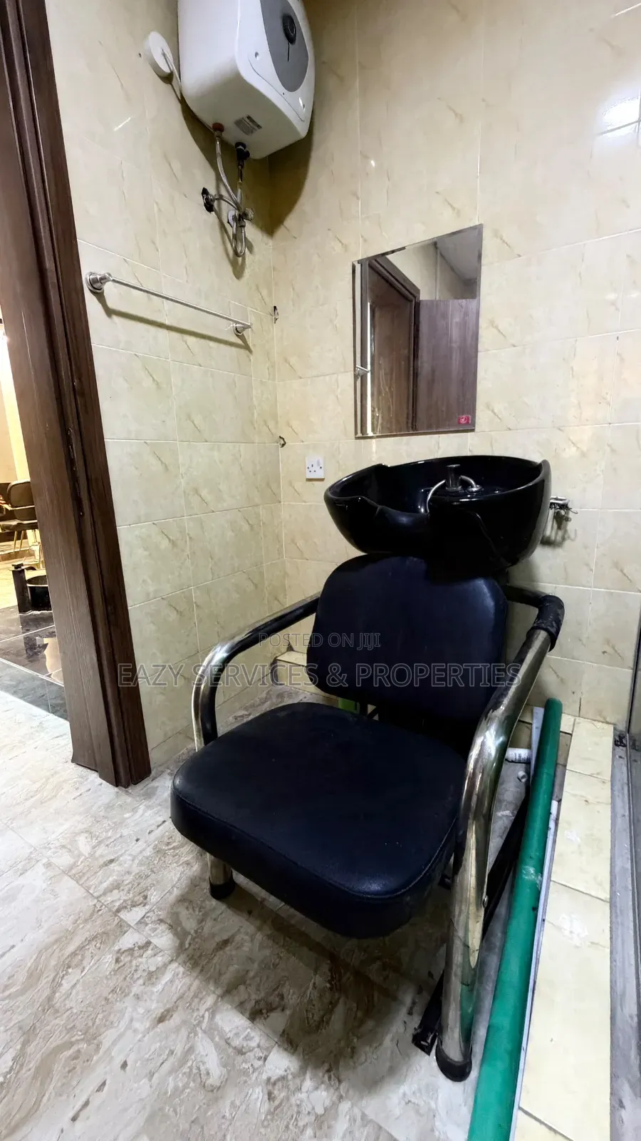 Fully Furnished Salon in Oniru