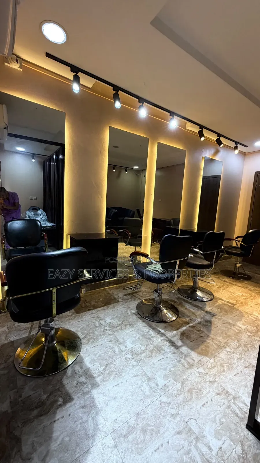 Fully Furnished Salon in Oniru