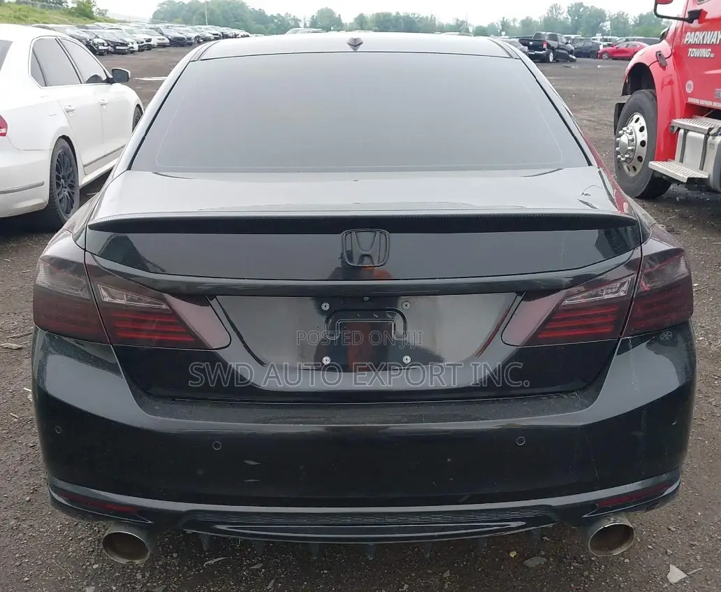 Honda Accord Touring V6 4dr Sedan FWD (3.5L 6cyl 6A) 2017 Black