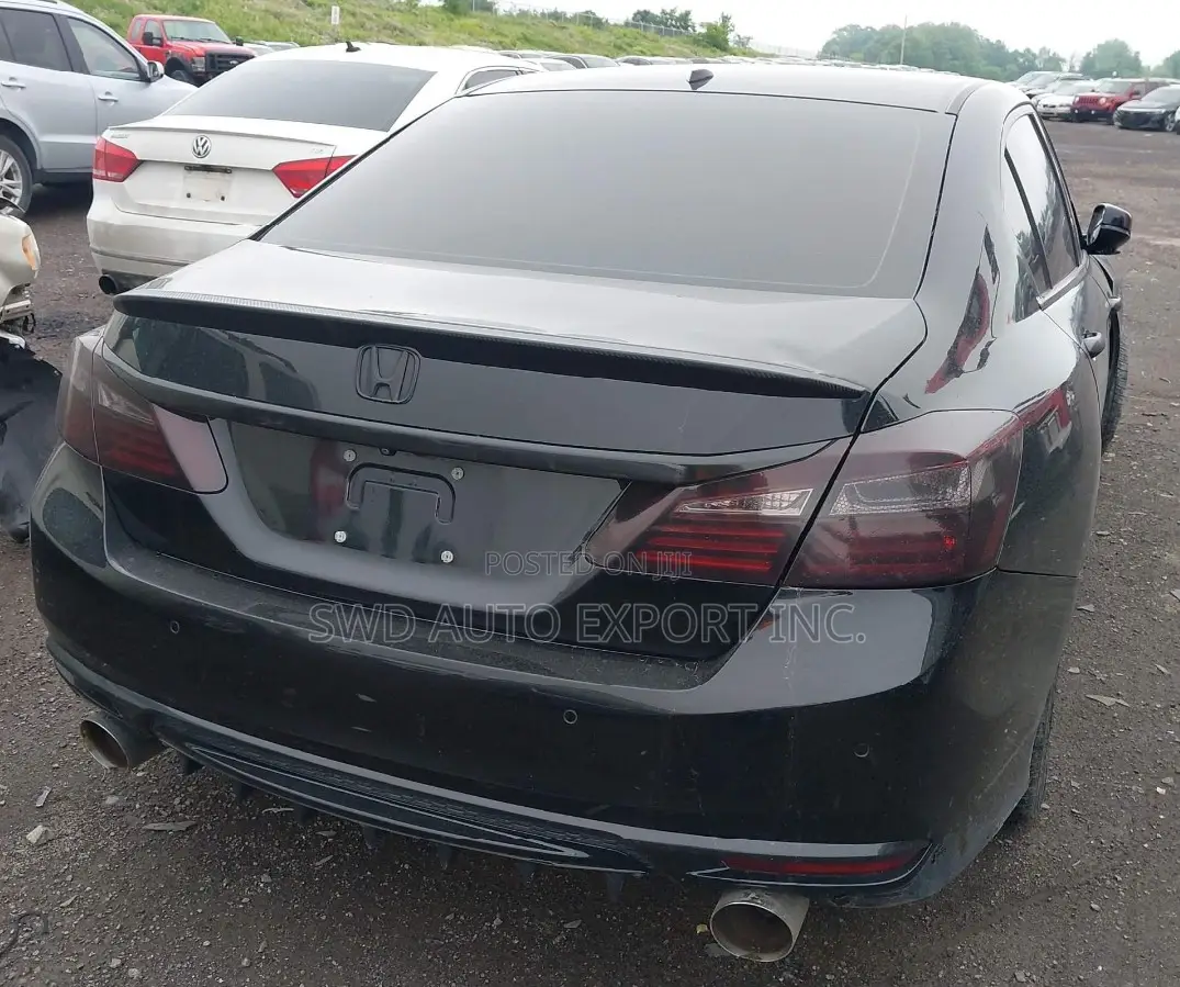 Honda Accord Touring V6 4dr Sedan FWD (3.5L 6cyl 6A) 2017 Black