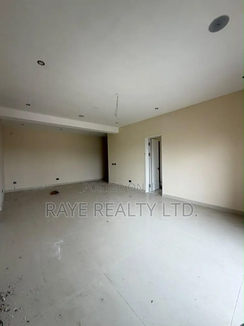 2bdrm Apartment in Victoria Island for sale