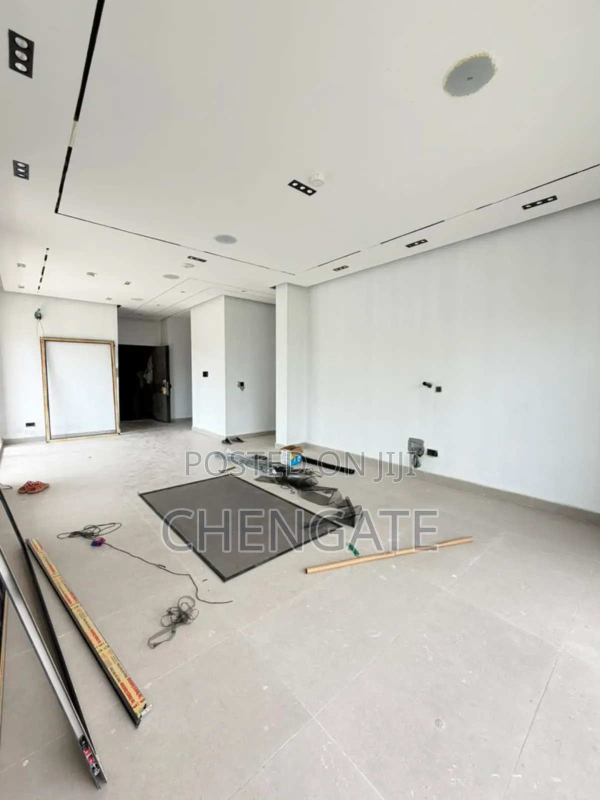 3bdrm Apartment in Victoria Island for sale