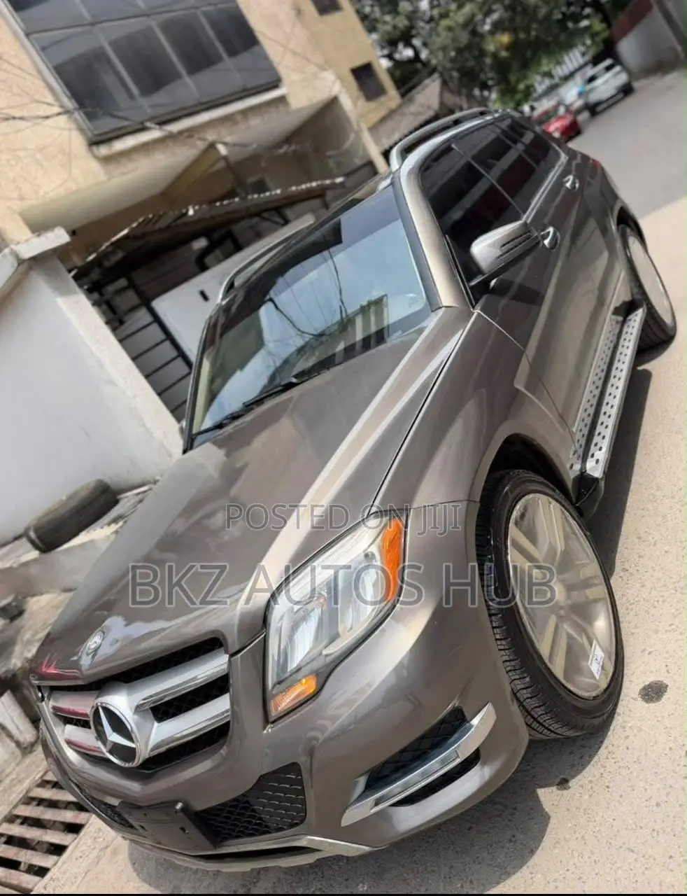 Mercedes-Benz GLK-Class Base GLK 350 4dr AWD 4MATIC (3.5L 6cyl 7A) 2015 Gold