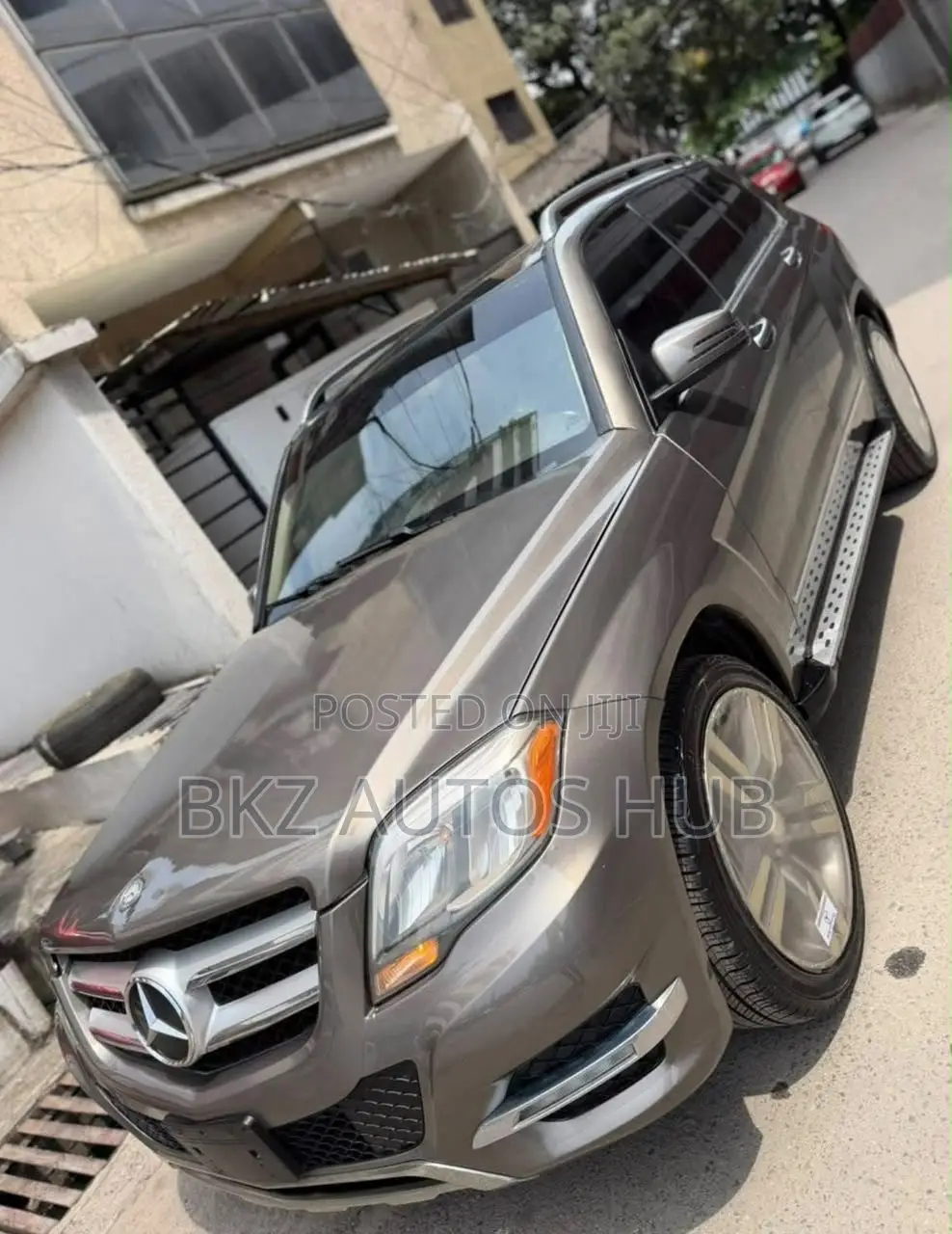 Mercedes-Benz GLK-Class Base GLK 350 4dr AWD 4MATIC (3.5L 6cyl 7A) 2015 Gold