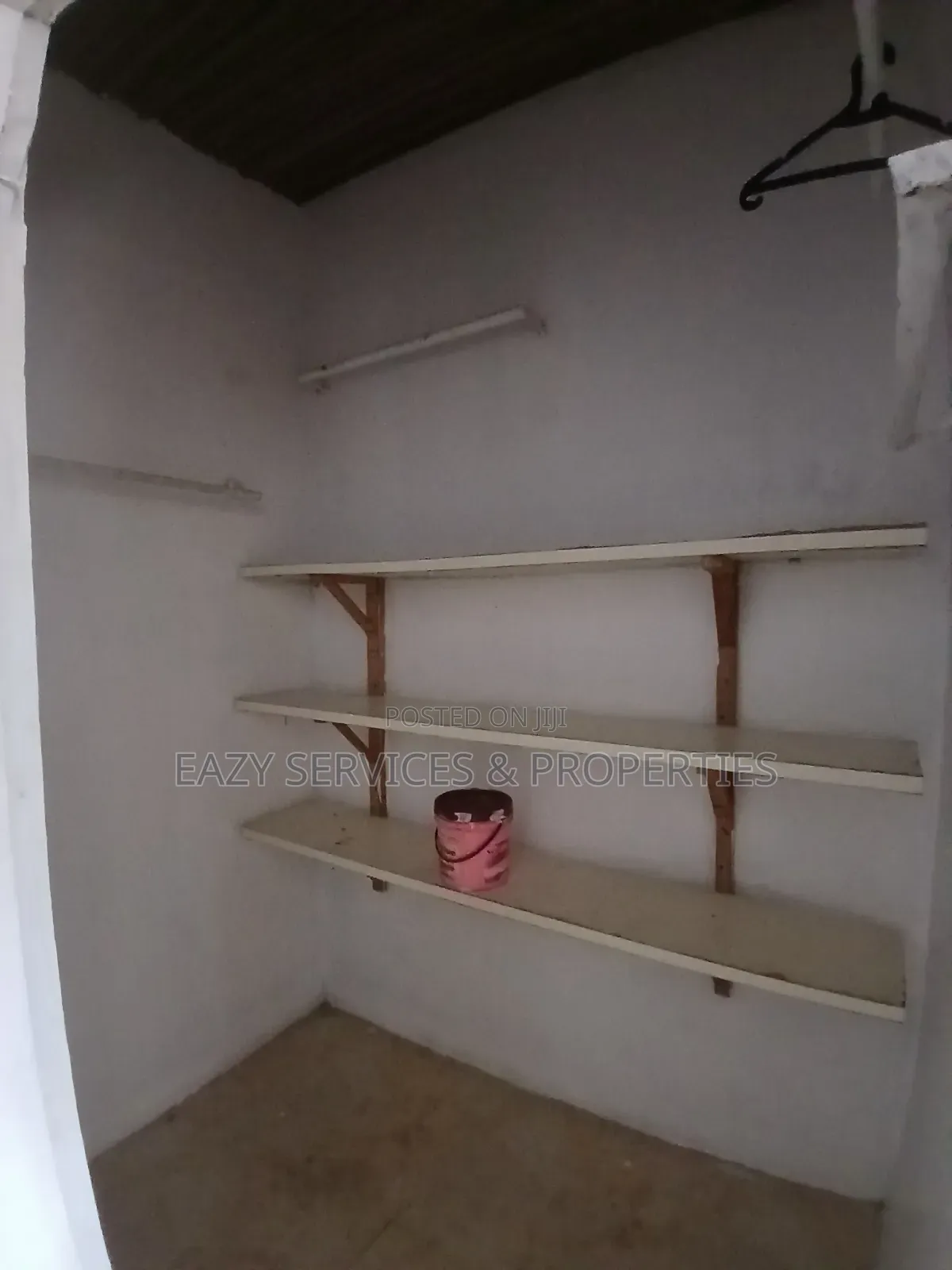 Studio Apartment in Gated And Secured, Ado / Ajah for rent