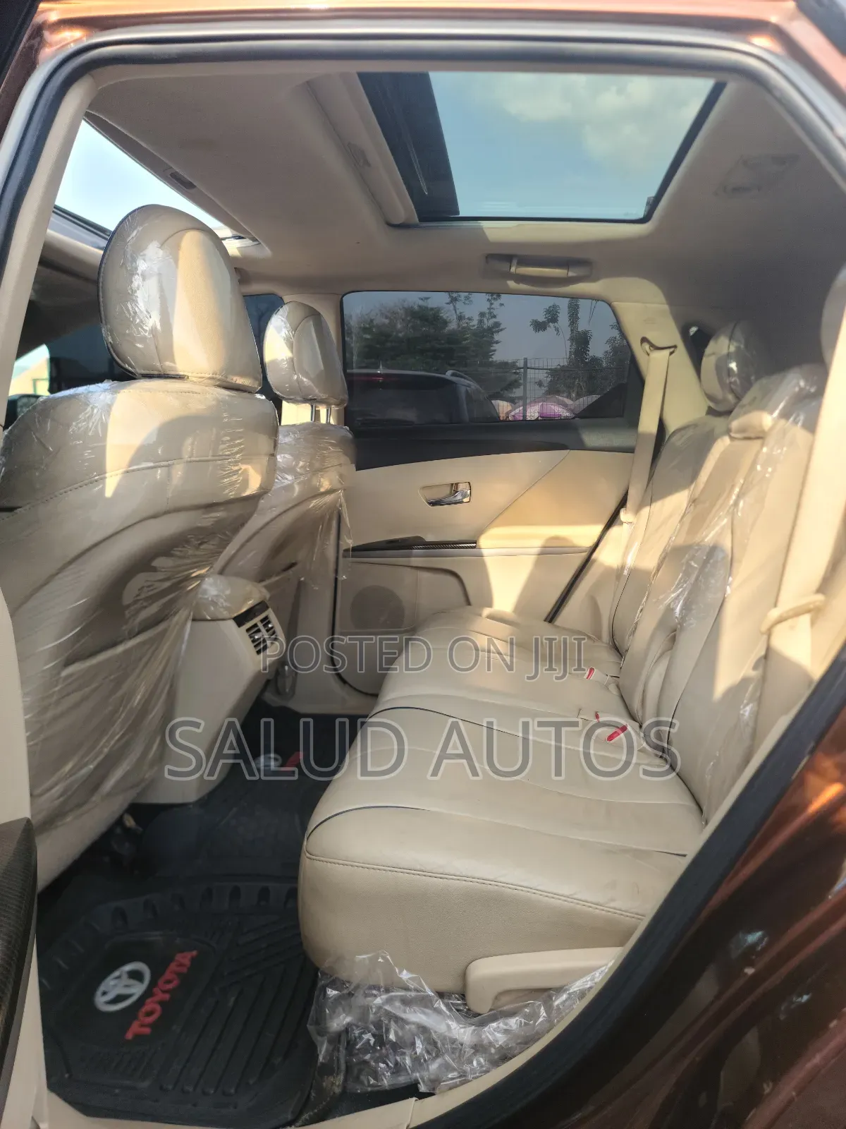 Toyota Venza XLE 2012 Brown