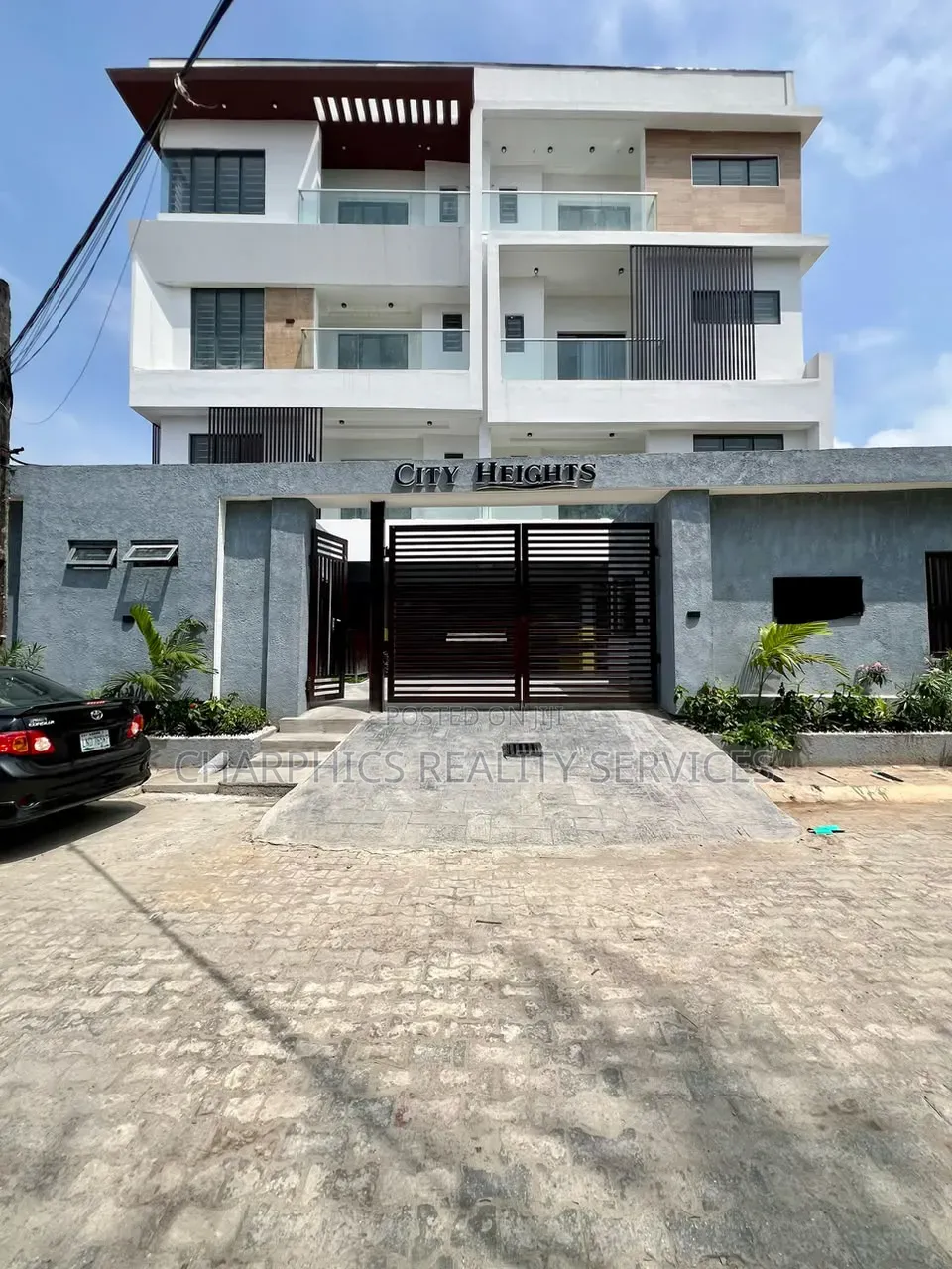Mini Flat in Idado for sale