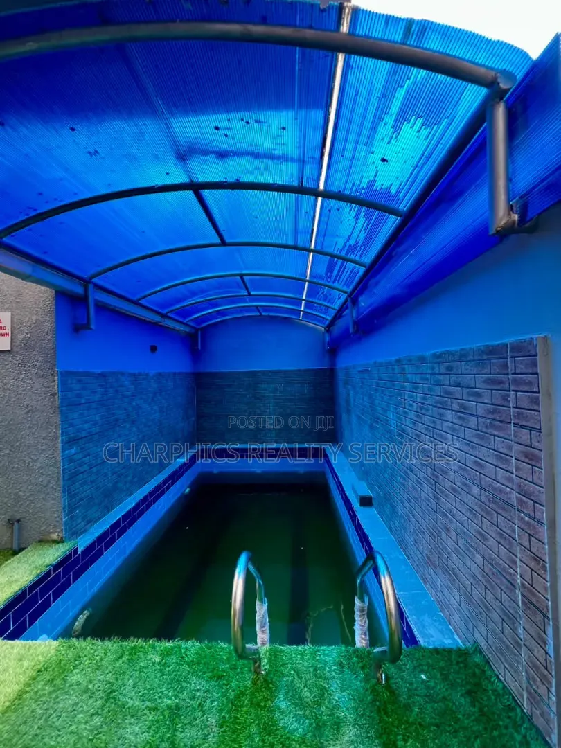 Mini Flat in Idado for sale