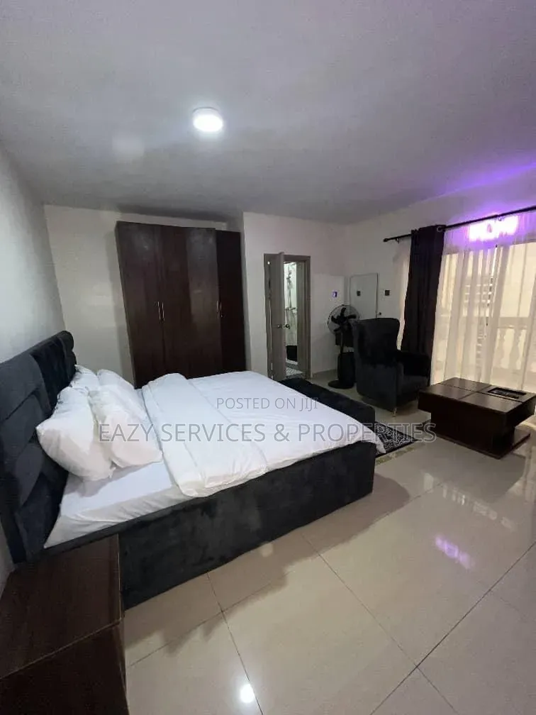 Furnished 4bdrm Apartment for rent