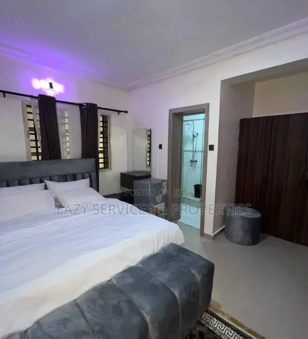 Furnished 4bdrm Apartment for rent
